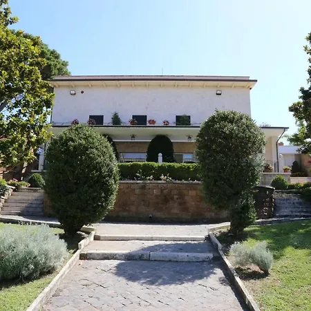 Tenuta Di Pietra Porzia * Monte Porzio Catone